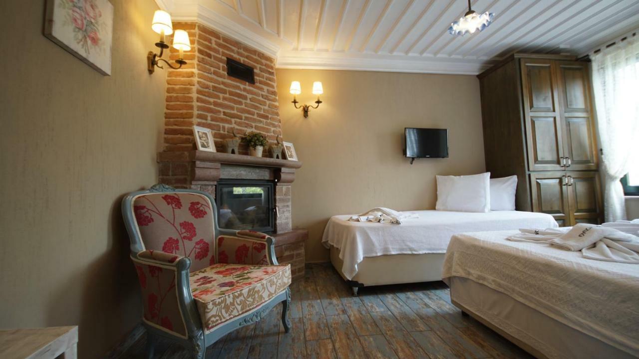 Fikretbey Konagi Hotel Ayvalik Exterior photo